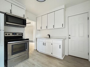 3022 Beacon Ave S-Unit -Unit A in Seattle, WA - Building Photo - Building Photo