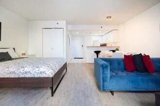 1121 Rue De Bullion, Unit SI ID1261768P in Montréal, QC - Building Photo - Building Photo