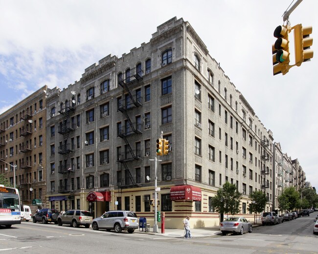 286 Fort Washington Ave., Suite 1FG in New York, NY - Foto de edificio - Building Photo