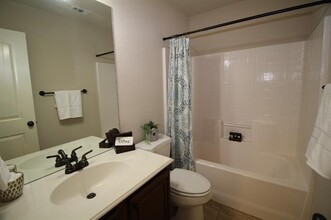 1412 Swan Ridge Dr in Sherman, TX - Building Photo - Building Photo