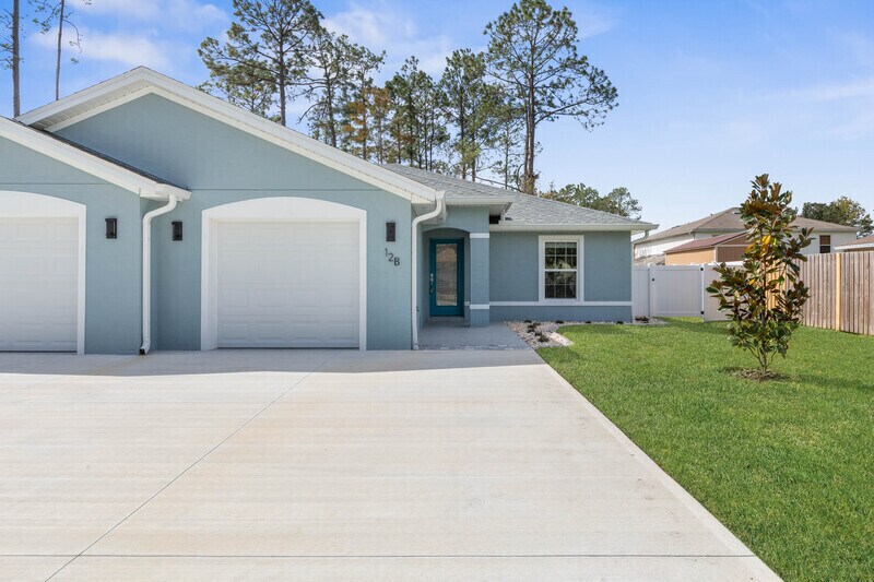 12 Lloret Pl in Palm Coast, FL - Building Photo