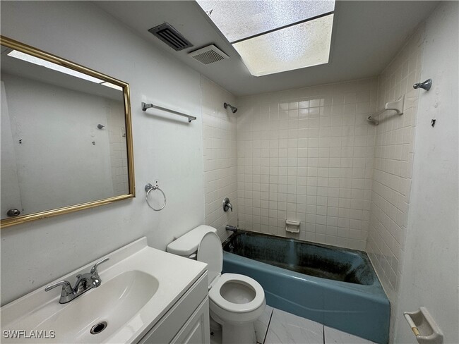 property at 246 SW 36th Terrace