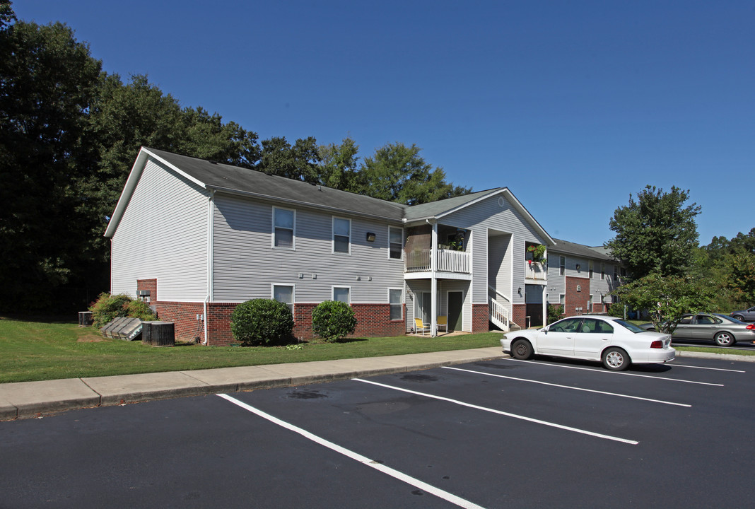 Chapman Pointe in Dallas, NC - Foto de edificio