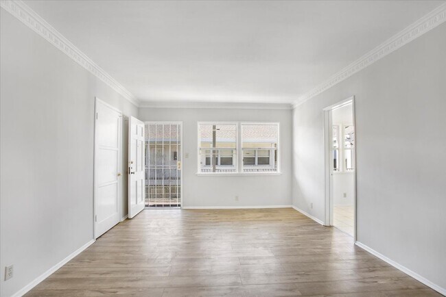 4079 Venice Blvd in Los Angeles, CA - Building Photo - Building Photo