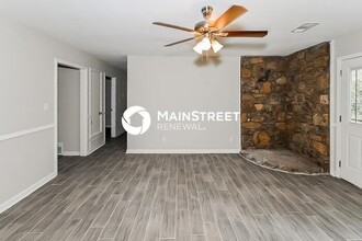 939 Valley Springs Dr in Southaven, MS - Building Photo - Building Photo