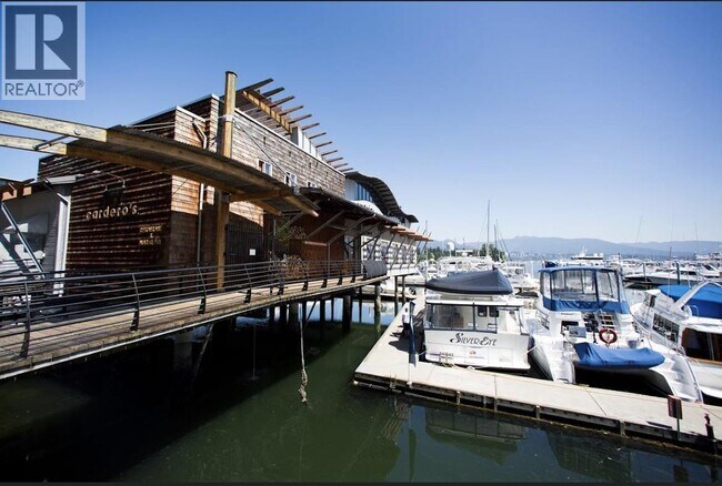 1415 W Georgia St in Vancouver, BC - Building Photo - Building Photo