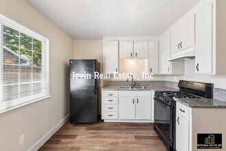 1834-1834 Rose Ave in Modesto, CA - Building Photo - Building Photo