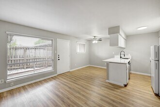 1529 Wirt Rd in Houston, TX - Building Photo - Building Photo