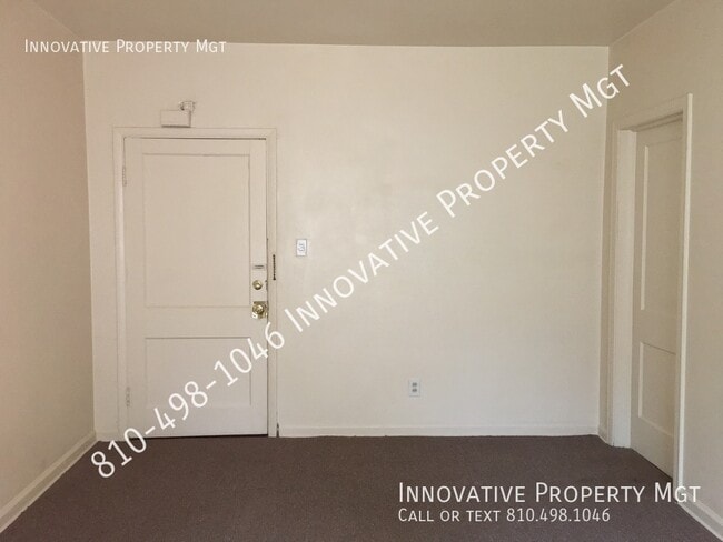 702 Thomson St in Flint, MI - Building Photo - Building Photo