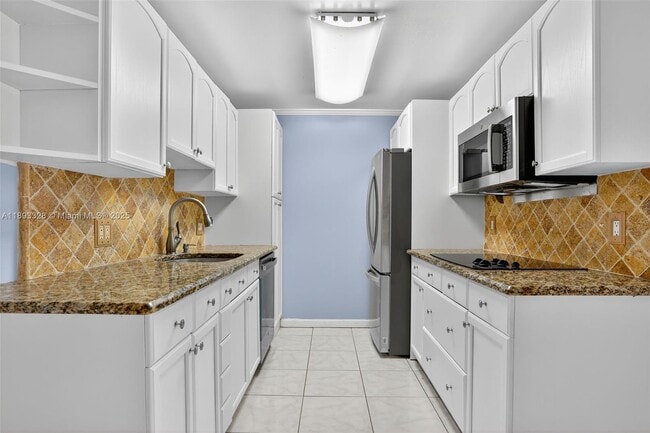 2405 Antigua Cir in Coconut Creek, FL - Building Photo - Building Photo