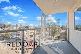 11405 Chandler Blvd in North Hollywood, CA - Building Photo - Building Photo