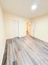 606 North St, Unit Apt A in Belmont, NC - Foto de edificio - Building Photo