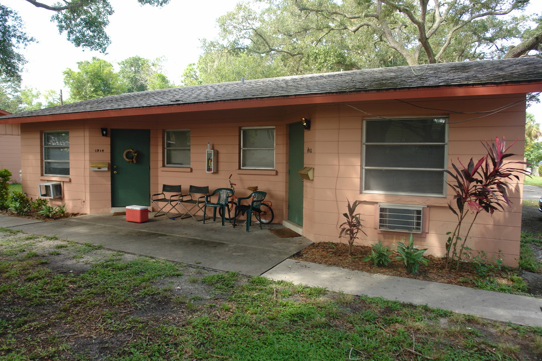 1910-1916 Morrill St in Sarasota, FL - Foto de edificio