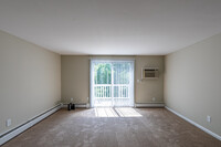 The Glenbrook at Rocky Hill in Rocky Hill, CT - Foto de edificio - Interior Photo