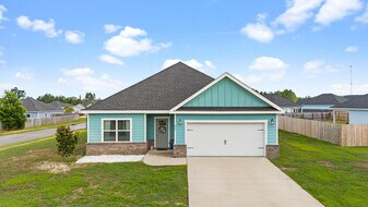 809 Whispering Creek Ave in Freeport, FL - Building Photo