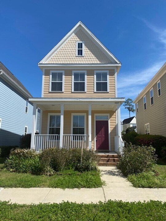 3687 Longfellow Rd in Tallahassee, FL - Building Photo