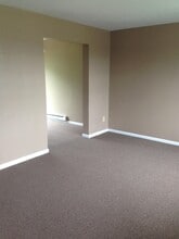 4 Windsor Ct in Millersville, PA - Building Photo - Building Photo