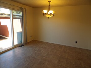 226 W Rockrimmon Blvd in Colorado Springs, CO - Building Photo - Building Photo