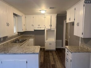 1154 Lakewood Dr in Montgomery, AL - Building Photo - Building Photo