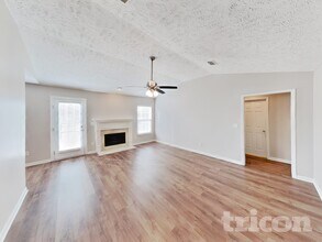 4049 Sequoia Trail in Spring Hill, TN - Building Photo - Building Photo