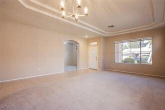 472 Dart Brook Pl in Henderson, NV - Building Photo - Building Photo