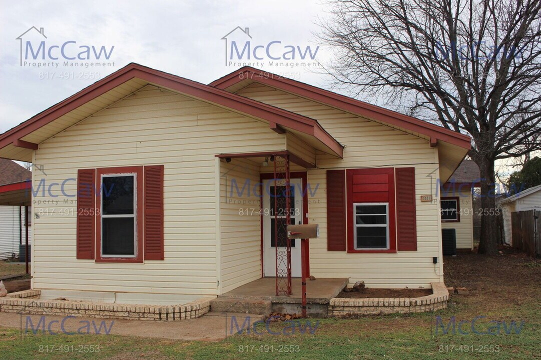 3009 Hollywood Ave in Wichita Falls, TX - Building Photo