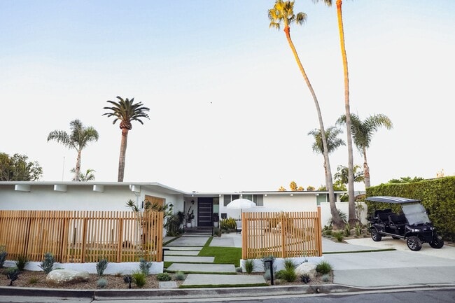 property at 102 Calle Cita