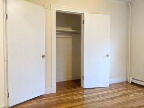 83 Yorktown St, Unit 2 in Somerville, MA - Building Photo - Building Photo