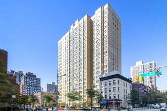 Continental East Apartments in New York, NY - Foto de edificio - Building Photo