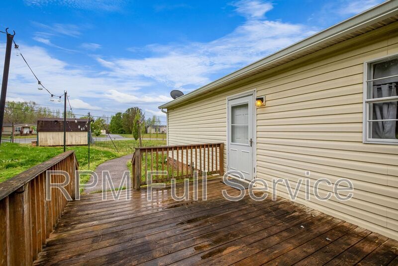 2003 Tanner Trace Rentals in Pleasant View, TN