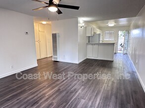 3551 Roosevelt St in Carlsbad, CA - Building Photo - Building Photo