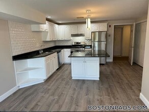 23 Kenmar Dr in Billerica, MA - Foto de edificio - Building Photo