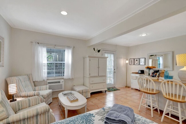 516 28th St in West Palm Beach, FL - Building Photo - Building Photo