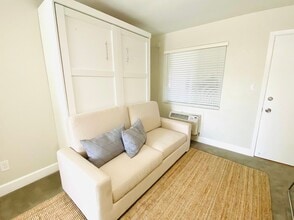 1141 Silverado St in San Diego, CA - Building Photo - Building Photo