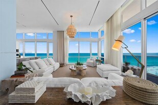102 24th St in Miami Beach, FL - Building Photo