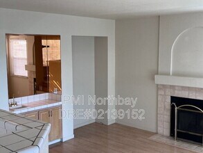 3213 Hilton Head Dr in Fairfield, CA - Building Photo - Building Photo