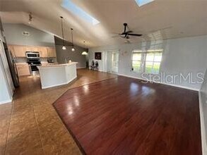 4 Pin Oak Dr in Palm Coast, FL - Building Photo - Building Photo