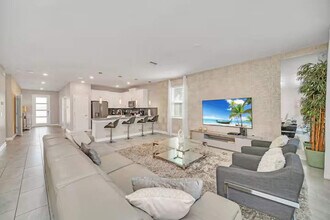 730 Drop Shot Dr in Kissimmee, FL - Building Photo - Building Photo