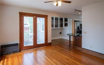 446 Broadway in Newport, RI - Building Photo - Building Photo