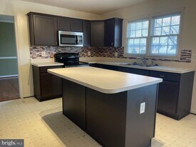 32 Palace Ln in Stafford, VA - Building Photo