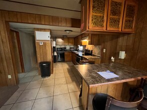 814 Marsh Ave in Kinsley, KS - Building Photo - Building Photo