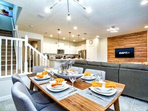 2414 Dubai St in Kissimmee, FL - Building Photo - Building Photo