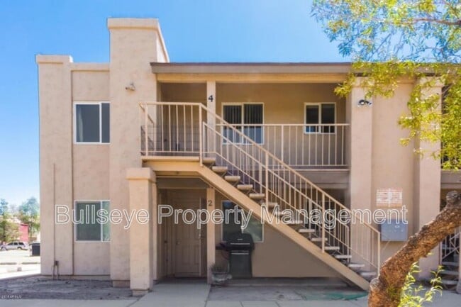 property at 2701 E Beck Ln