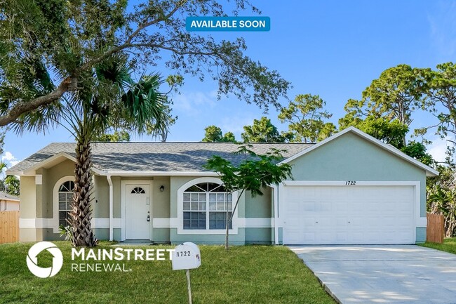 property at 1722 Elmhurst Cir SE