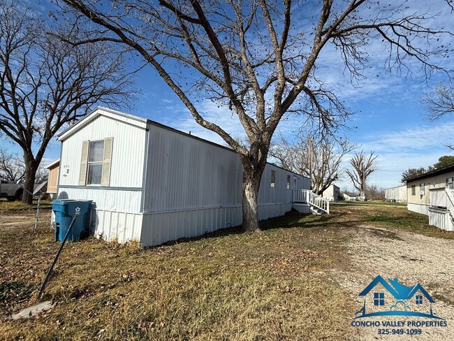 8974 Ballard Rd in San Angelo, TX - Building Photo - Building Photo