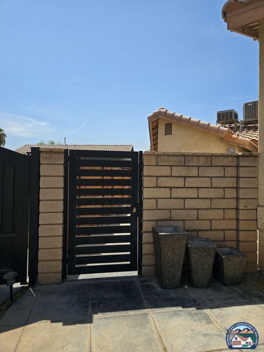 1949 Adams Ct in Calexico, CA - Building Photo - Building Photo