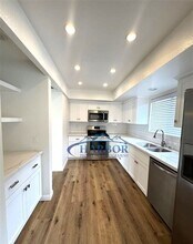 1524 W 5th St in Los Angeles, CA - Building Photo - Building Photo