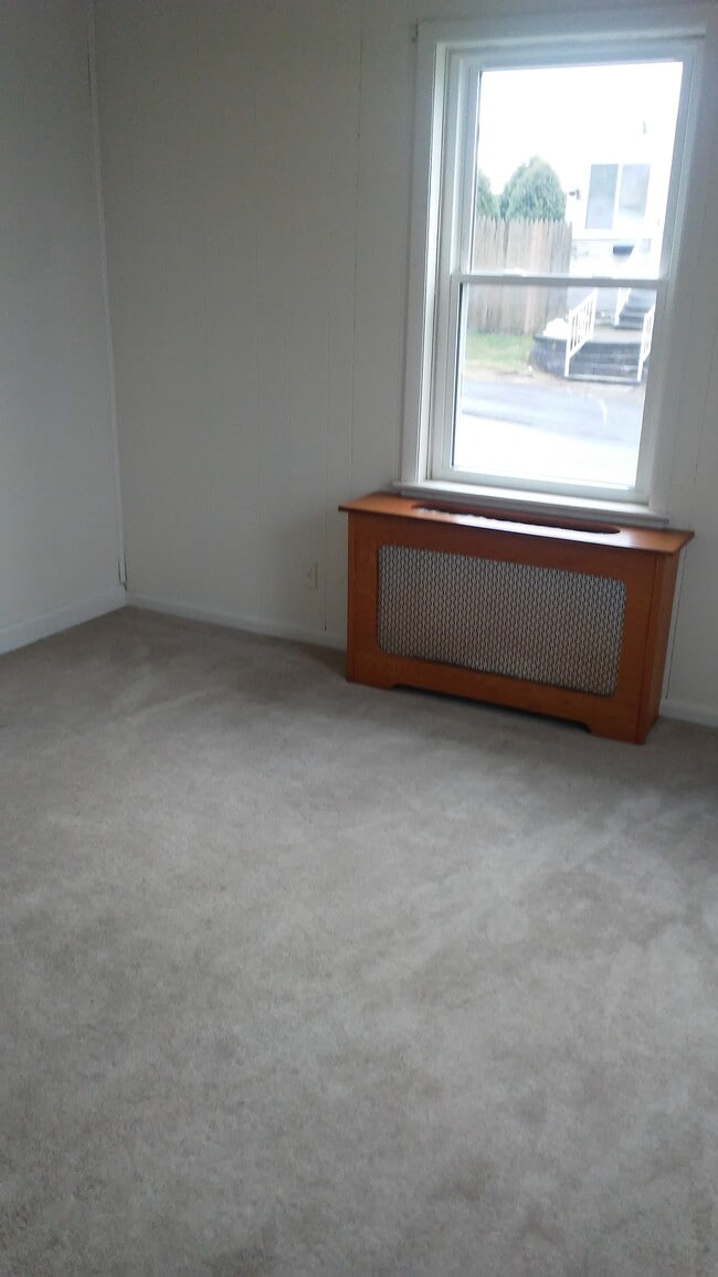 property at 925 Scalp Ave