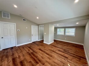 5 Schradin Hill in Greenwood Lake, NY - Building Photo - Building Photo