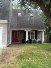 912 Park Landing Ct in Virginia Beach, VA - Foto de edificio - Building Photo